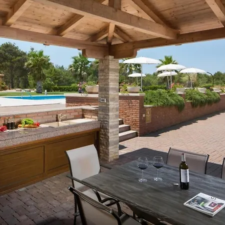 In With Sea View, Terrace, Air Conditioning, Wi-fi Appartamento Vir