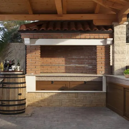 In With Sea View, Terrace, Air Conditioning, Wi-fi Appartamento Vir