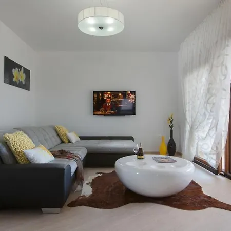 Appartamento In With Sea View, Terrace, Air Conditioning, Wi-fi Vir